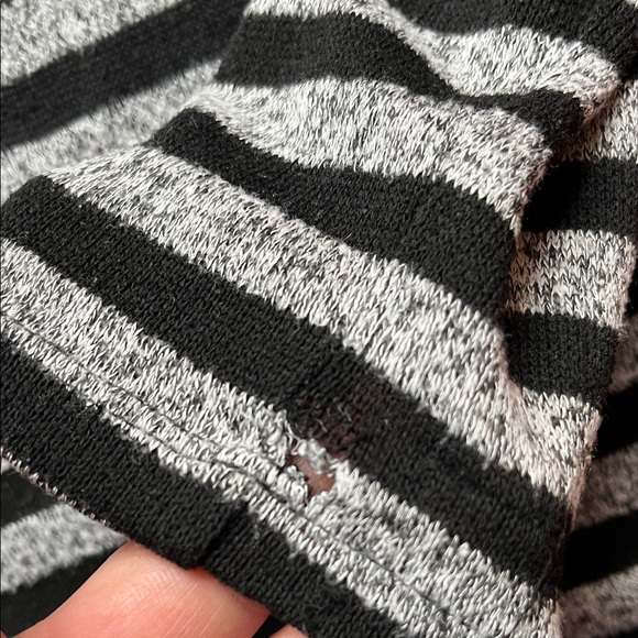 Lucky Brand Sweater - Picture 8 of 8